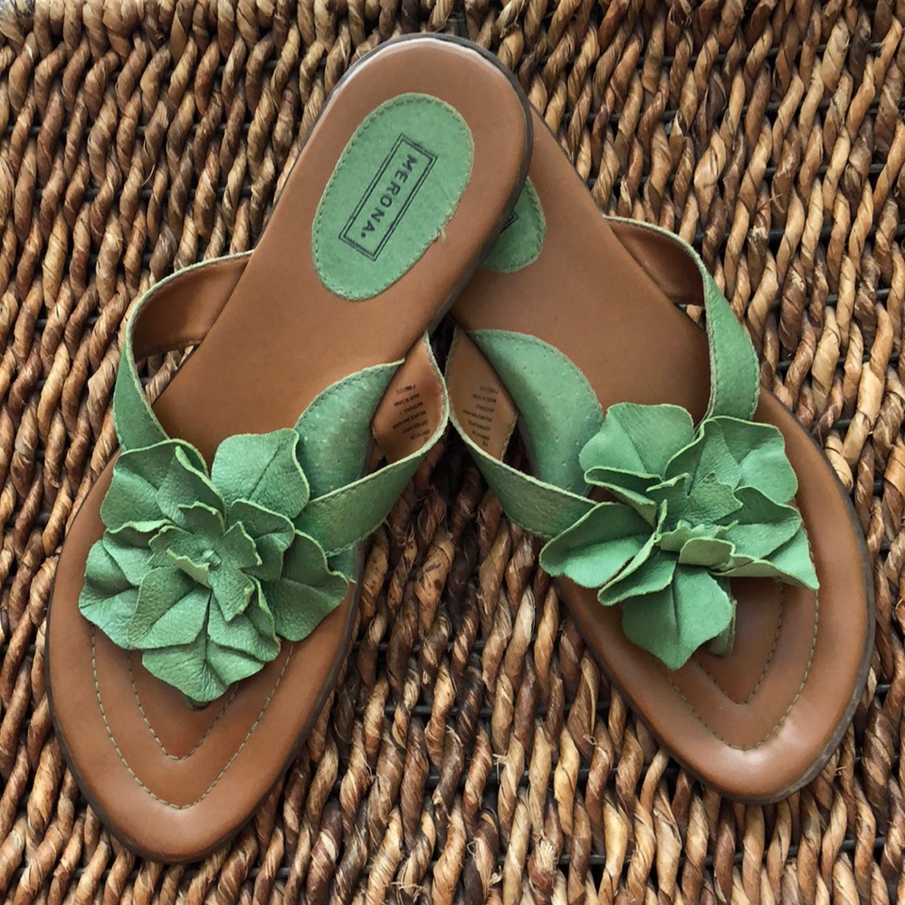 Merona green flowered leather sandals